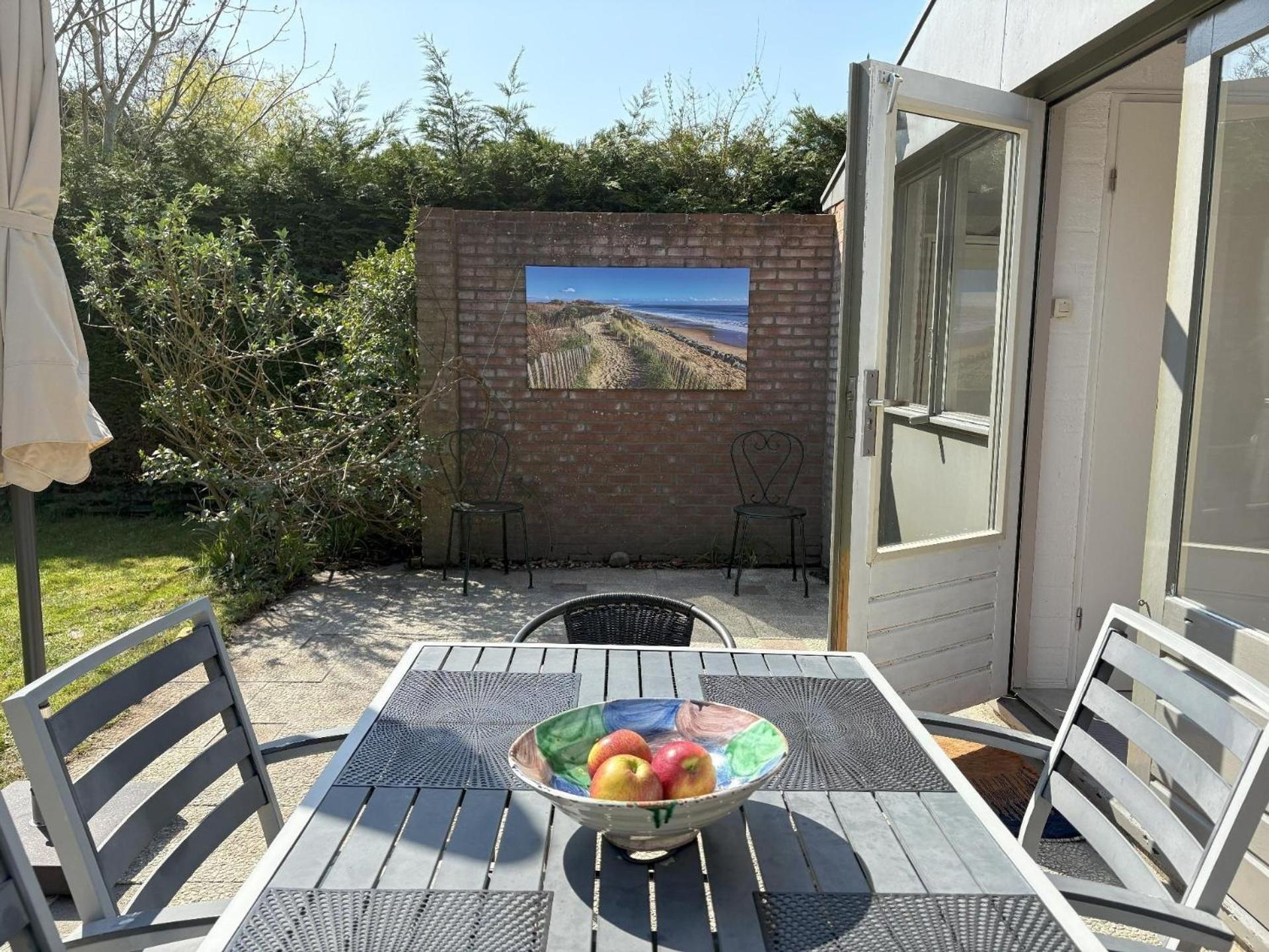 Gemuetliches, Helles Ferienhaus Mit Privatem Garten In Gepflegtem Ferienpark Warmenhuizen Exterior photo