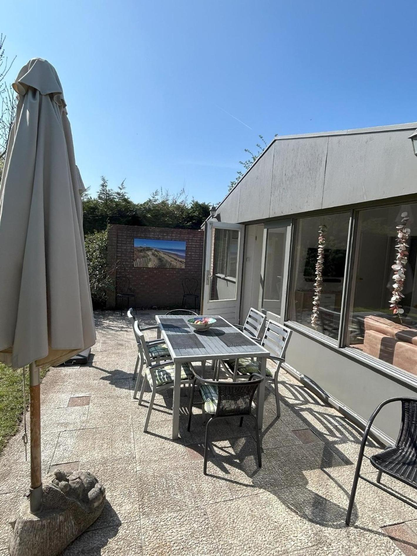 Gemuetliches, Helles Ferienhaus Mit Privatem Garten In Gepflegtem Ferienpark Warmenhuizen Exterior photo